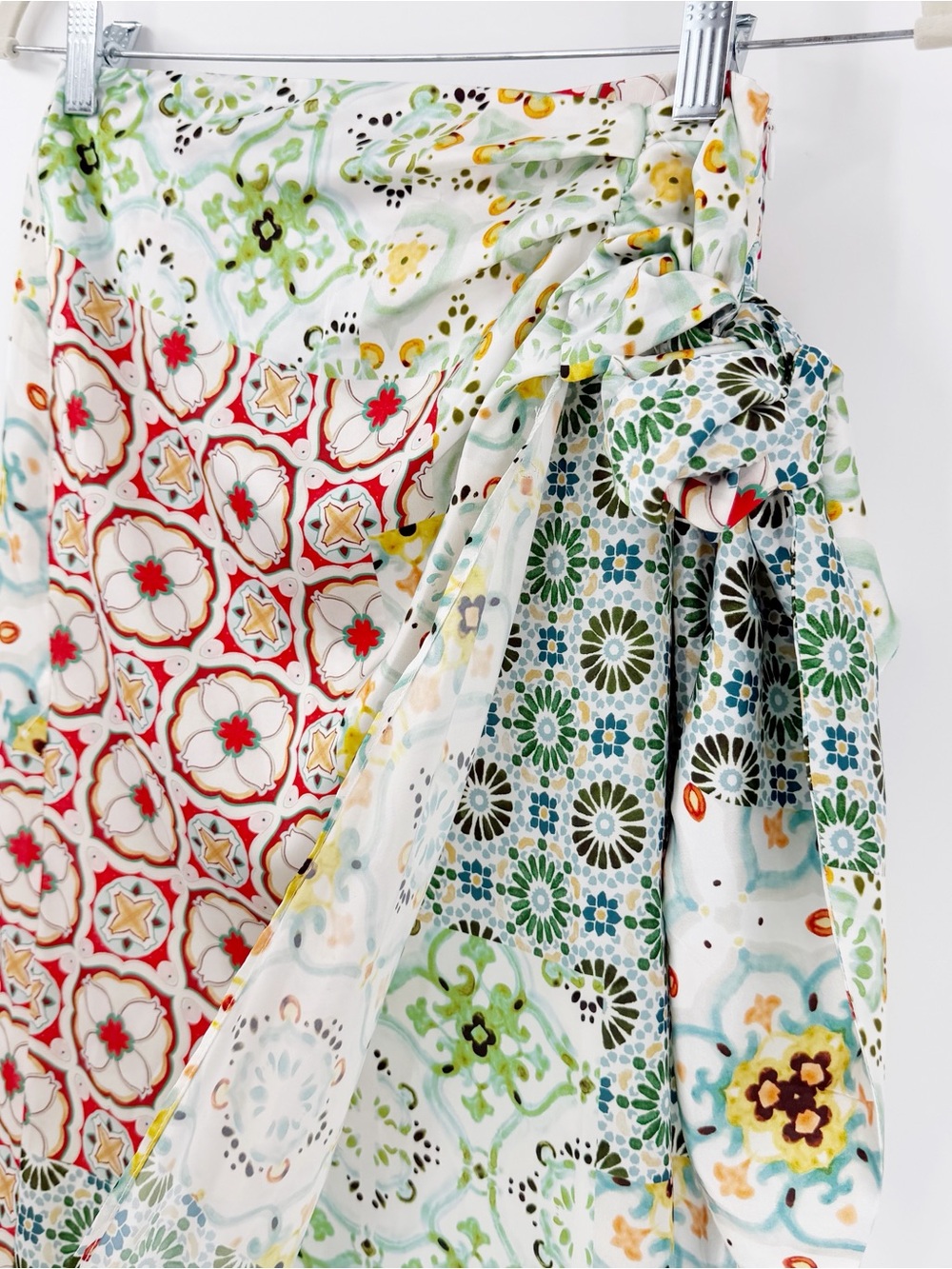 EUC Zara Printed Sarong Style Midi Skirt Slit XS Beach Resort Vacation Pool - Picture 5 of 7